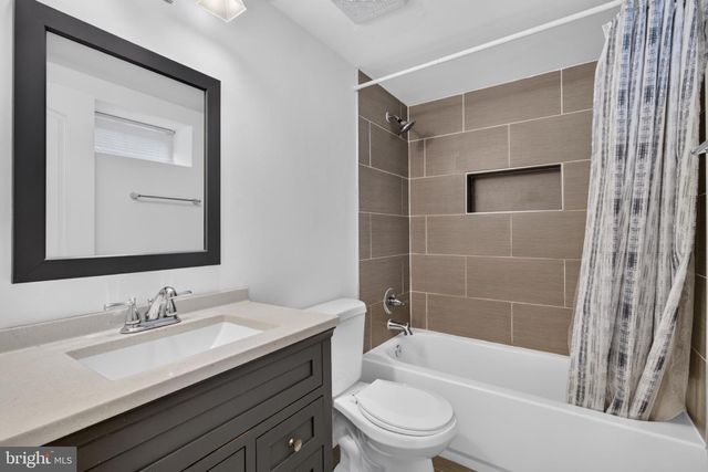 1017 BOOKER DR, Capitol Heights, MD 20743