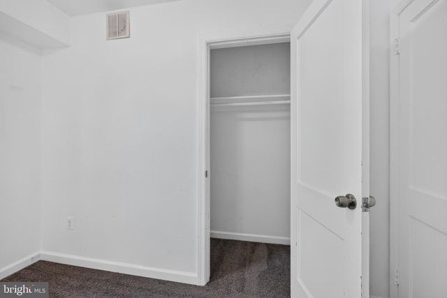 1017 BOOKER DR, Capitol Heights, MD 20743