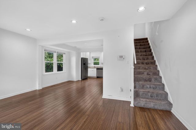 1017 BOOKER DR, Capitol Heights, MD 20743