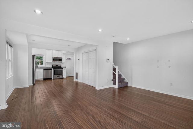 1017 BOOKER DR, Capitol Heights, MD 20743