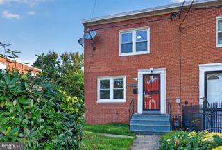1017 BOOKER DR, Capitol Heights, MD 20743