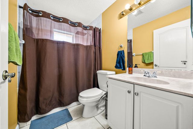 2195 F Road, Loxahatchee Groves, FL 33470