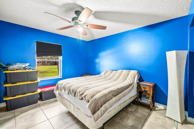 2195 F Road, Loxahatchee Groves, FL 33470