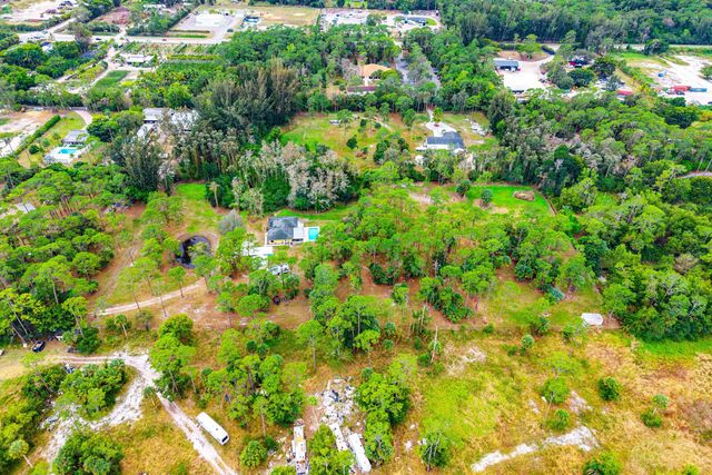 2195 F Road, Loxahatchee Groves, FL 33470