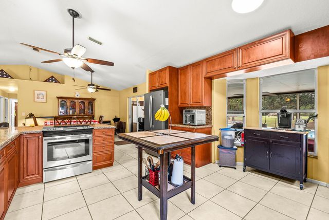 2195 F Road, Loxahatchee Groves, FL 33470