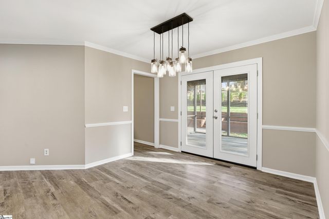 105 Kestrel Court, Taylors, SC 29687