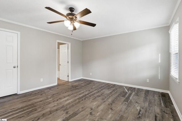 105 Kestrel Court, Taylors, SC 29687