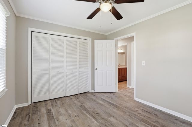 105 Kestrel Court, Taylors, SC 29687