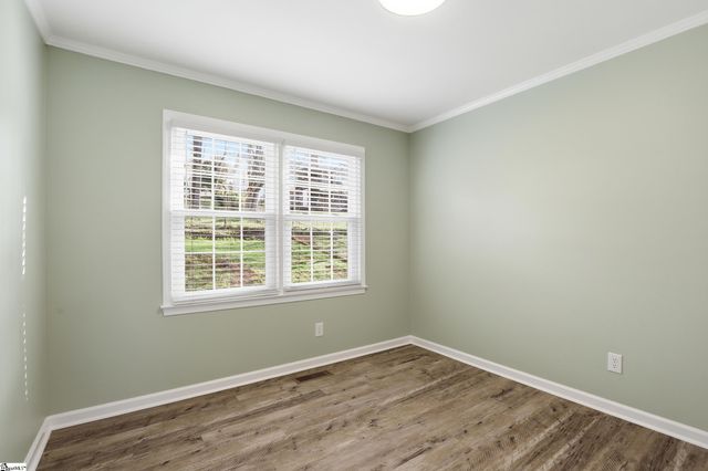 105 Kestrel Court, Taylors, SC 29687