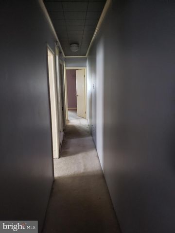 502 W GIRARD ST, Mount Carmel, PA 17851