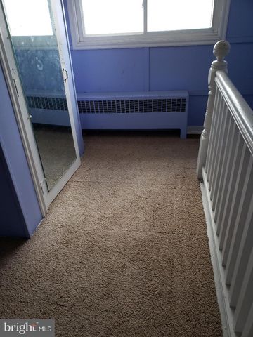 502 W GIRARD ST, Mount Carmel, PA 17851