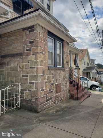 502 W GIRARD ST, Mount Carmel, PA 17851
