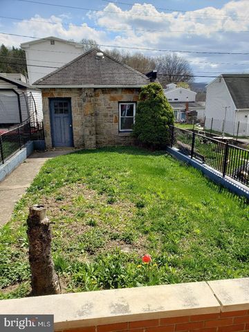 502 W GIRARD ST, Mount Carmel, PA 17851