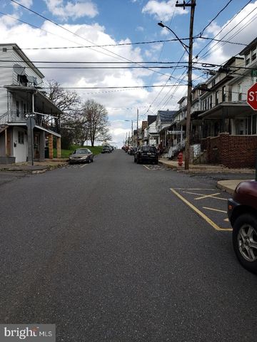 502 W GIRARD ST, Mount Carmel, PA 17851
