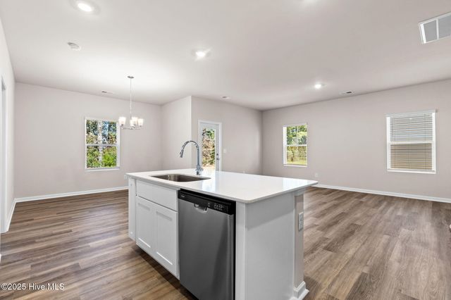 210 Keira Lane NW, Supply, NC 28462