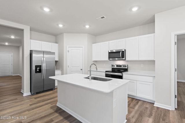 210 Keira Lane NW, Supply, NC 28462