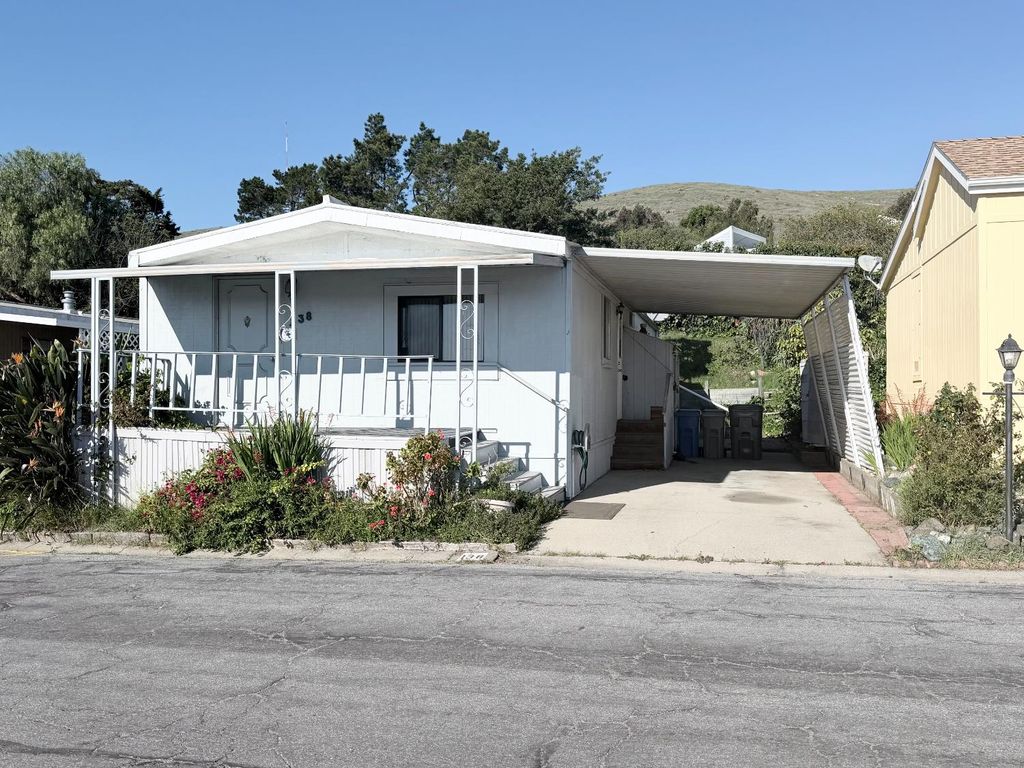 Image 3 of property listing at 3057 S Higuera Street # 138, San Luis Obispo, CA 93401