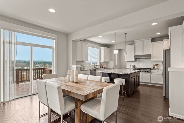 19420 109th Court NE, Bothell, WA 98011