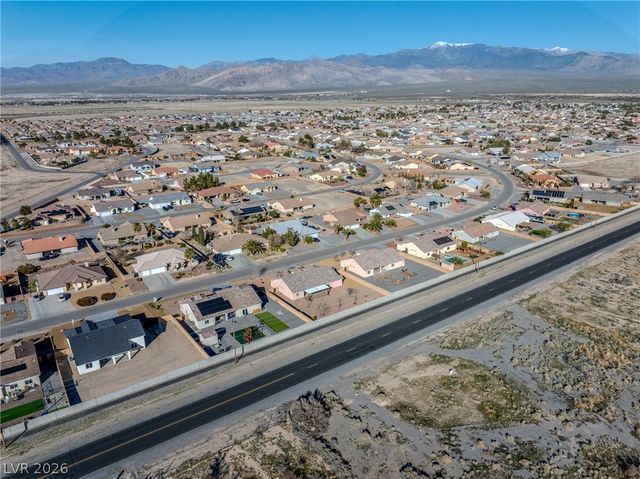 4641 Honey Locust Drive, Pahrump, NV 89061