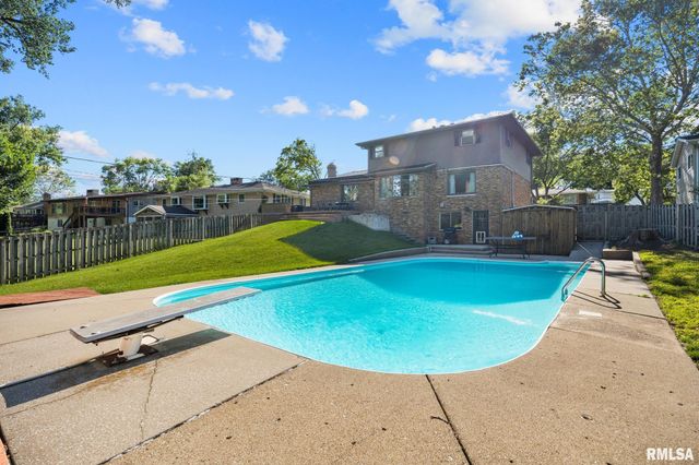 4620 N ROSEMEAD Drive, Peoria, IL 61614