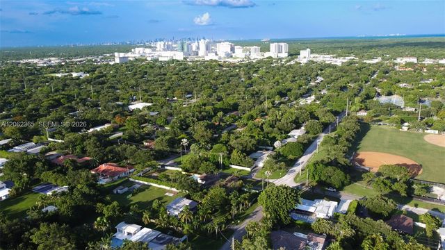 9980 SW 83rd Ave, Miami, FL 33156