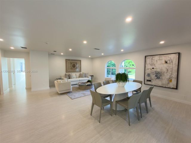 9980 SW 83rd Ave, Miami, FL 33156