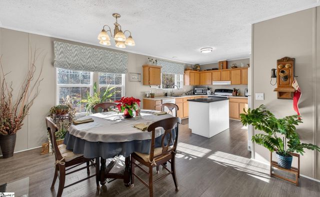 24 Hudson Street, Taylors, SC 29687