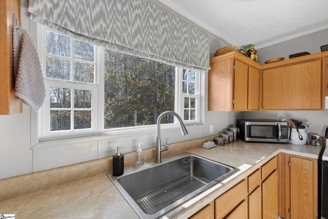 24 Hudson Street, Taylors, SC 29687