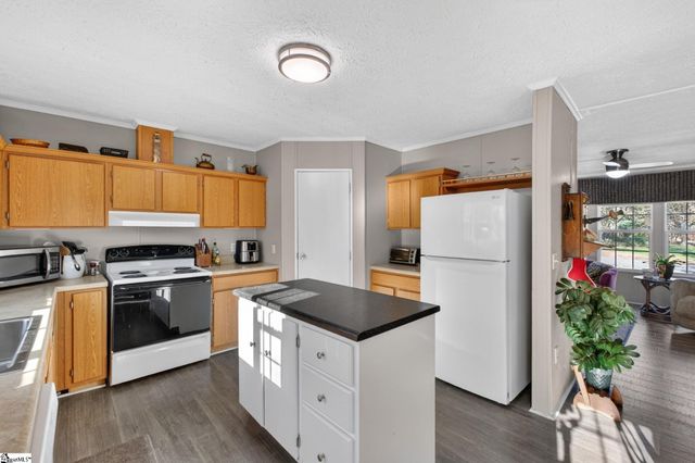 24 Hudson Street, Taylors, SC 29687