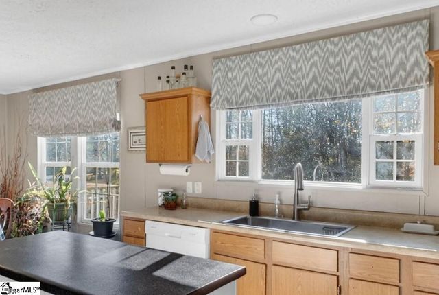 24 Hudson Street, Taylors, SC 29687