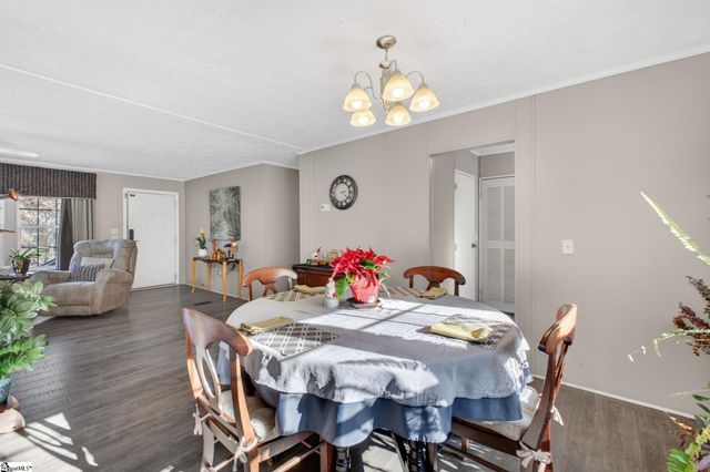 24 Hudson Street, Taylors, SC 29687