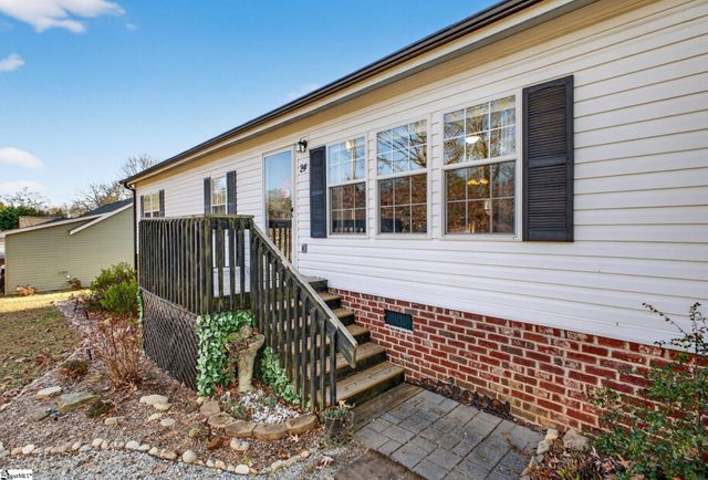 24 Hudson Street, Taylors, SC 29687