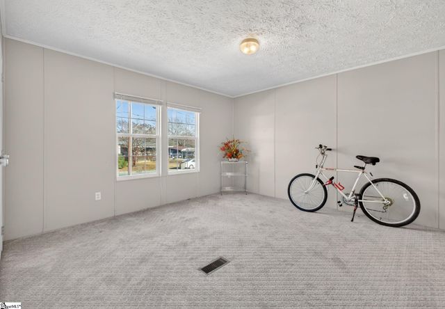 24 Hudson Street, Taylors, SC 29687