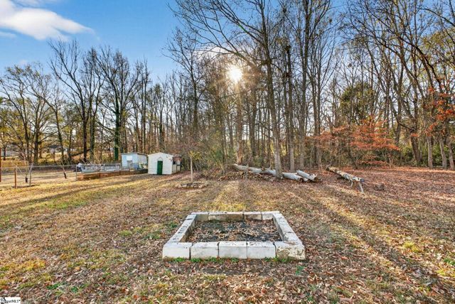 24 Hudson Street, Taylors, SC 29687