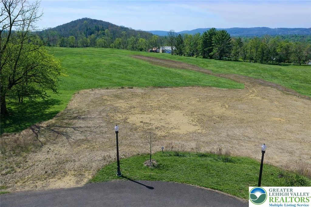 2607 Saddleback Lane, Lower Saucon Twp, PA 18015