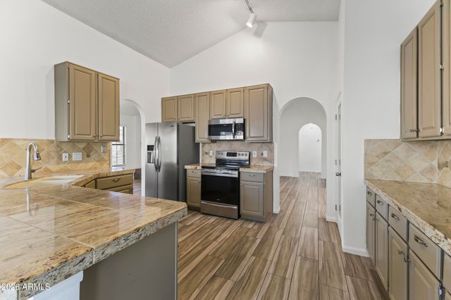 9090 E GRAY Road, Scottsdale, AZ 85260