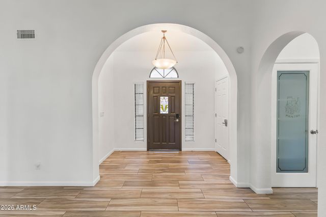 9090 E GRAY Road, Scottsdale, AZ 85260