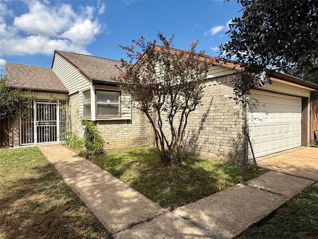 13222 Pebblewalk Circle N, Houston, TX 77041