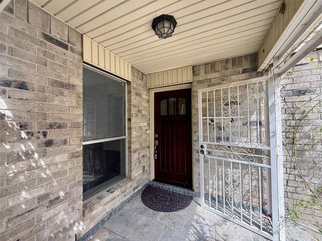 13222 Pebblewalk Circle N, Houston, TX 77041