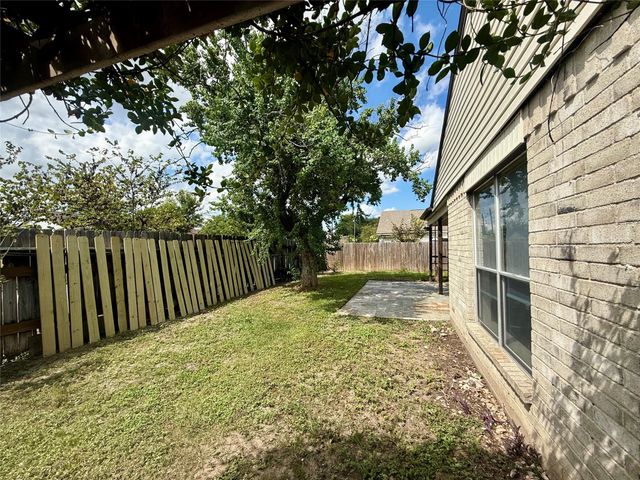 13222 Pebblewalk Circle N, Houston, TX 77041