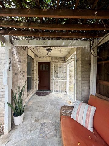 13222 Pebblewalk Circle N, Houston, TX 77041