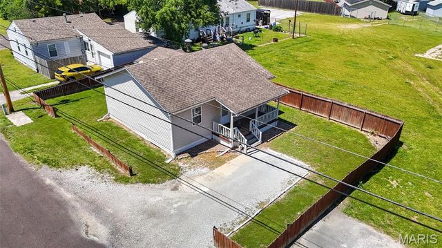 601 5th Street, East Alton, IL 62024