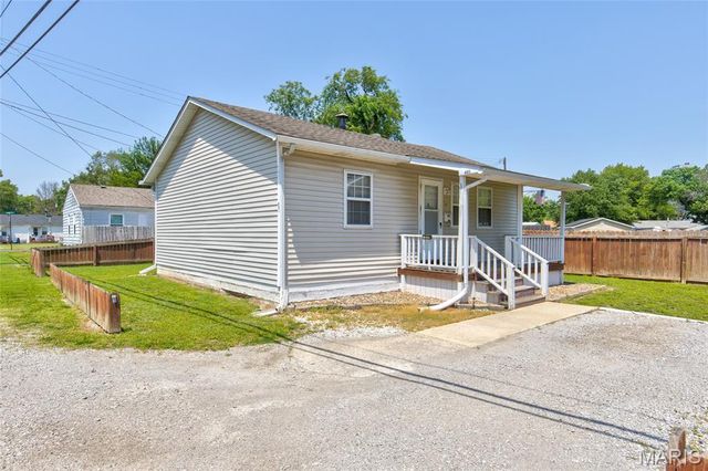601 5th Street, East Alton, IL 62024