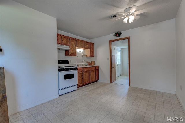 601 5th Street, East Alton, IL 62024