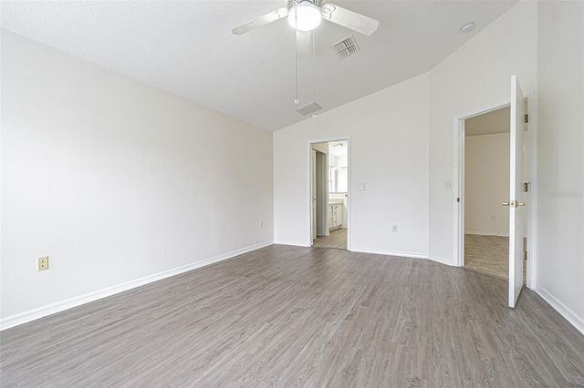 10245 BUNCOMBE WAY, San Antonio, FL 33576