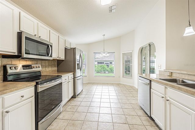 10245 BUNCOMBE WAY, San Antonio, FL 33576