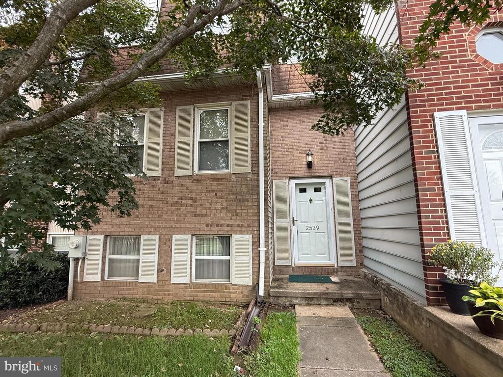 Image 1 of property listing at 2539 VINEYARD LN, Crofton, MD 21114