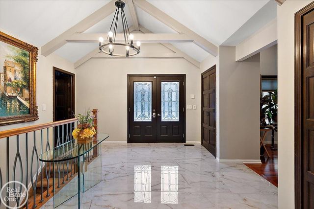 6910 Montgomery Drive, Shelby Twp, MI 48316