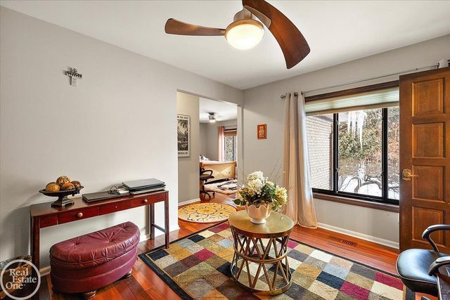 6910 Montgomery Drive, Shelby Twp, MI 48316