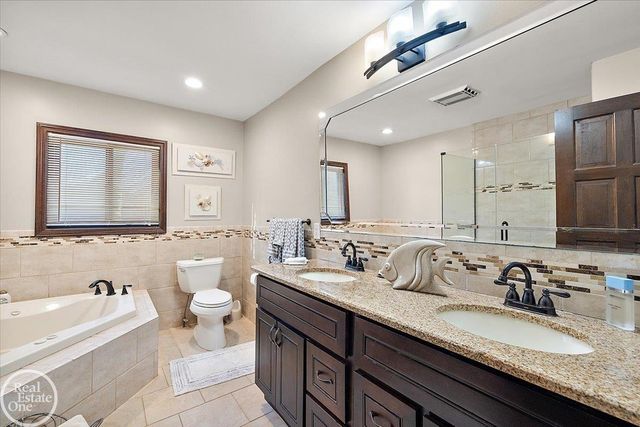 6910 Montgomery Drive, Shelby Twp, MI 48316